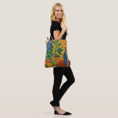 Modernistisches Stillleben mit Fruchtmalerei Tasche (Am Model)