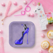 Modische Lady in Stiletto-Papierplatte Pappteller (Party)