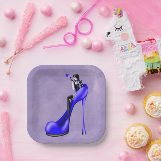 Modische Lady in Stiletto-Papierplatte Pappteller (Party)