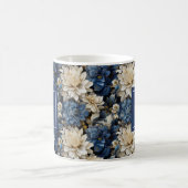 Modischer blauer Elfenbein-Blumen personalisierter Kaffeetasse (Mittel)