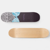 Modischer Leopard-Druck und blaues Band mit Namen Skateboard (Horizontal)