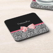 Modischer Leopard-Druck und rosa Band mit Namen Untersetzer (Linke Seite)