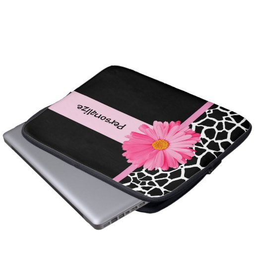 Modisches Schwarzweiss-Giraffen-Rosa-Gänseblümchen Laptopschutzhülle (Vorne Knopf)