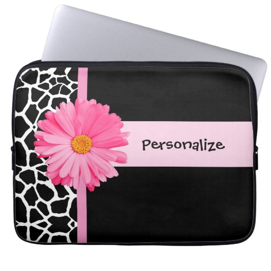 Modisches Schwarzweiss-Giraffen-Rosa-Gänseblümchen Laptopschutzhülle (Vorderseite)
