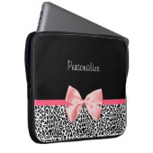 Modisches Schwarzweiss-Leopard-Druck-Rosa-Band Laptopschutzhülle (Vorne Rechts)