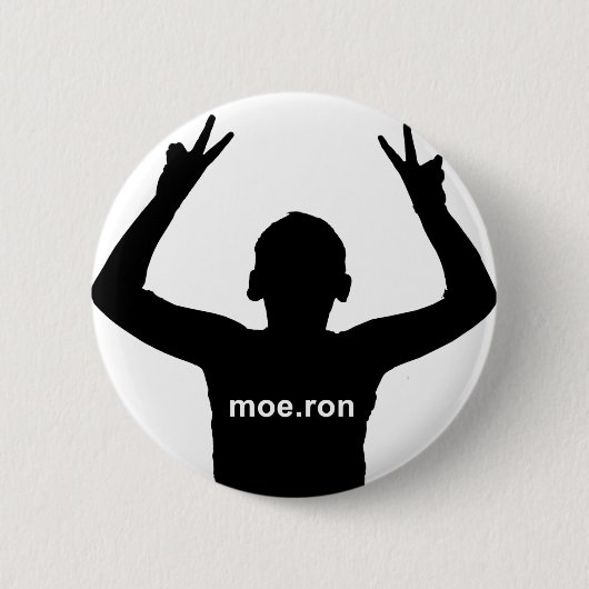 moe.ron button (Vorderseite)