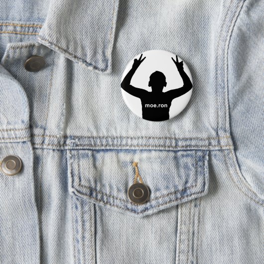 moe.ron button (Beispiel)