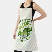 Möge Ihr Glas voll grün sein St. Patrick's Schürze (InSitu)