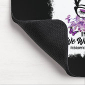 Mögen wir Lila Messy Bun Fibromyalgia Awarenes tra Mousepad (Ecke)