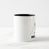 Mogul Skiing Snob Zweifarbige Tasse (Mittel)