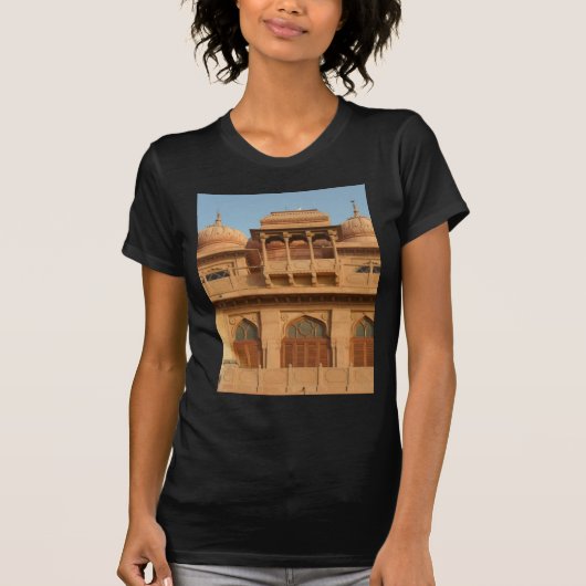 Mohatta Palace Museum: Iconic Design T-Shirt (Vorderseite)