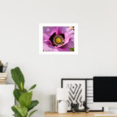 Mohn und ein Insekt Poster (Heimbüro)
