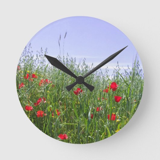 Mohnblumen-Wiesen-Uhr Runde Wanduhr (Vorderseite)
