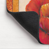 Mohnblüte auf Tan und Orange Hintergrund Mousepad (Ecke)