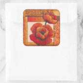 Mohnblüte auf Tan und Orange Hintergrund Quadratischer Aufkleber (Tasche)