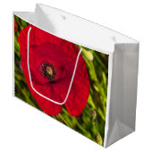 Mohnserie #2 große geschenktüte (Vorderseite Schrägansicht)