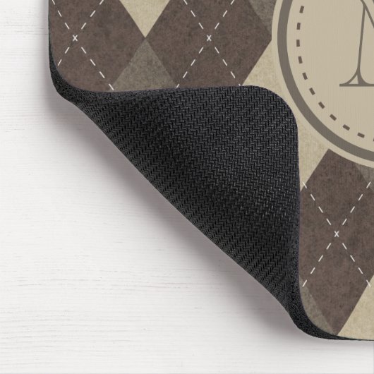 Mokka Chocca Brown Raute kariert mit Monogramm Mousepad (Ecke)