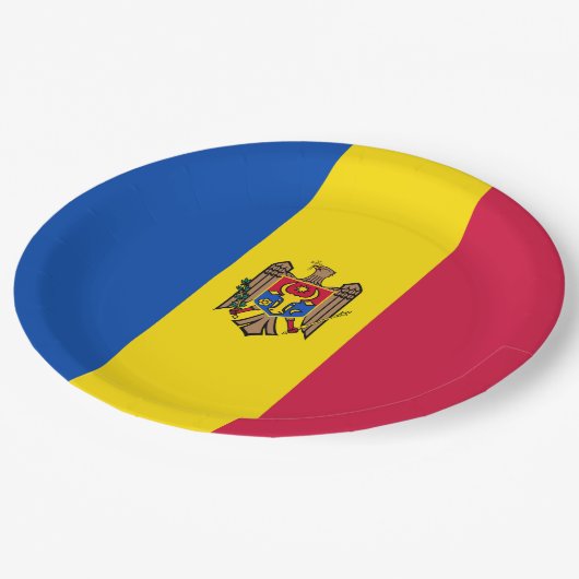 Moldawien-Flagge Pappteller (Schrägansicht)