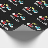 Mole-Coole Funny Molecule Pun Dark BG Geschenkpapier (Ecke)