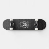 Molon Labe Chrome Spartan Helm auf Kohlenstofffase Skateboard (Horizontal)