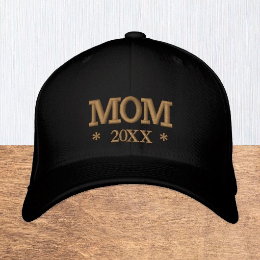 MOM 20XX embroidered baseball cap gold / white Bestickte Baseballkappe