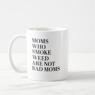 MÓM, DER DIE WOCHE RAUCHT SIND NICHT SCHLECHTE MAM KAFFEETASSE