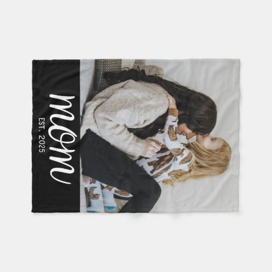 Mom Established Black Modern Script Photo Fleecedecke (Vorderseite (Horizontal))