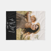Mom Established Black Modern Script Photo Fleecedecke (Vorderseite (Horizontal))