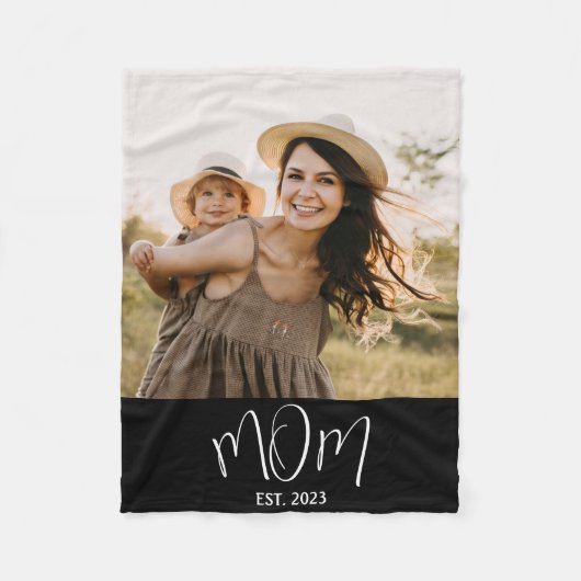 Mom Established Black Modern Script Photo Fleecedecke (Vorderseite)