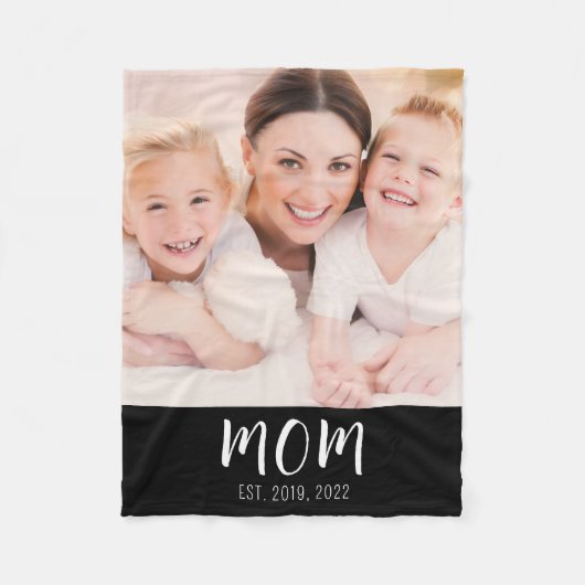 Mom Established Black Modern Script Photo Fleecedecke (Vorderseite)