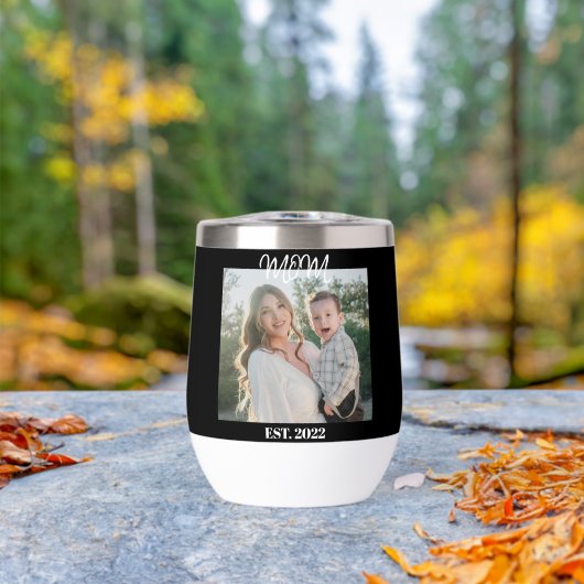 Mom Established, Black Script, Photo Wine Tumbler (Außenbereich (gedreht))