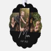 Mom Established Modern Script Black 3 Photo Ornament Karte (Links)
