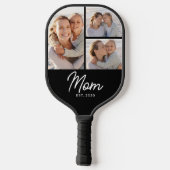 Mom Established Modern Script Black 3 Photo Pickleball Schläger (Rückseite)