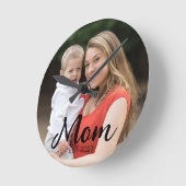 Mom Established Modern Script Photo Runde Wanduhr (Winkel)
