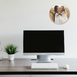 Mom Established Modern White Script Photo Runde Wanduhr