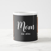 Mom Established Script Black Photo Specialty Mug Jumbo-Tasse (Vorderseite)