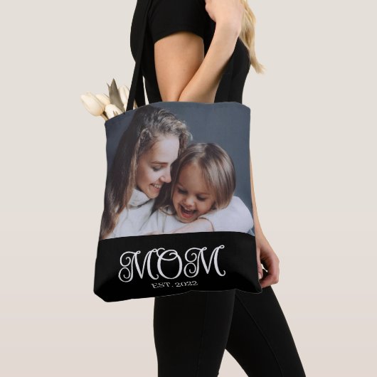 Mom Established Script Black Photo Tasche (Von Nahem)