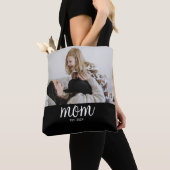 Mom Established Script Black Photo Tasche (Von Nahem)