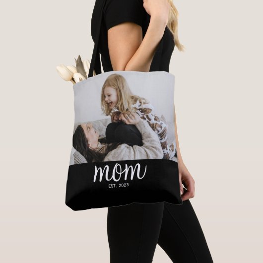 Mom Established Script Black Photo Tasche (Von Nahem)