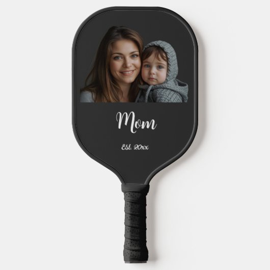 Mom Established Year Black Modern Script Pickleball Schläger (Vorderseite)