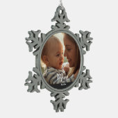 Mom Established Year Script Photo Schneeflocken Zinn-Ornament (Links)