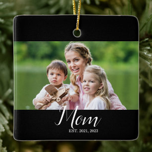 Mom hat das Schwarz-Weiß-Schrift-Foto eingerichtet Keramikornament