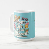 Mom life in full bloom chic summer  kaffeetasse (Vorderseite Links)