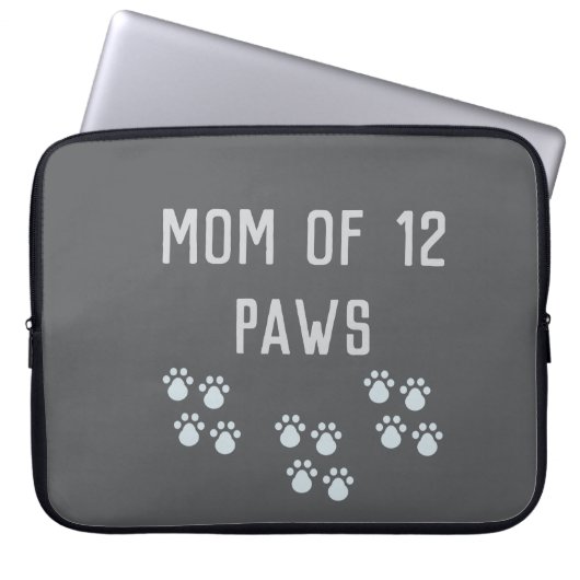 Mom of 12 paws laptopschutzhülle (Vorderseite)