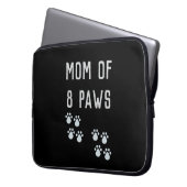 Mom of 8 paws laptopschutzhülle (Vorderseite Links)