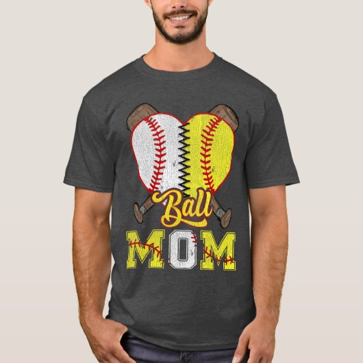 Mom of Both Ball Mom Half Softball Half Baseball v T-Shirt (Vorderseite)