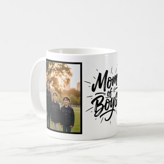 Mom of Boys Brush Script Two Photo Kaffeetasse (Vorderseite Links)