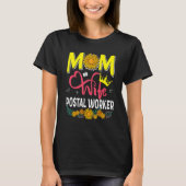 Mom Wife Postal Worker Cute Floral Sunflowers Moth T-Shirt (Vorderseite)