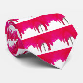 Moment erobert: Eine Rote Rose Petal Elegance Krawatte (Gerollt)