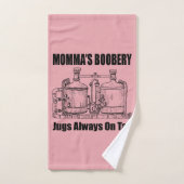 Mommas Boobery Jugs immer Gestochen Badhandtuch Set (Handtuch)